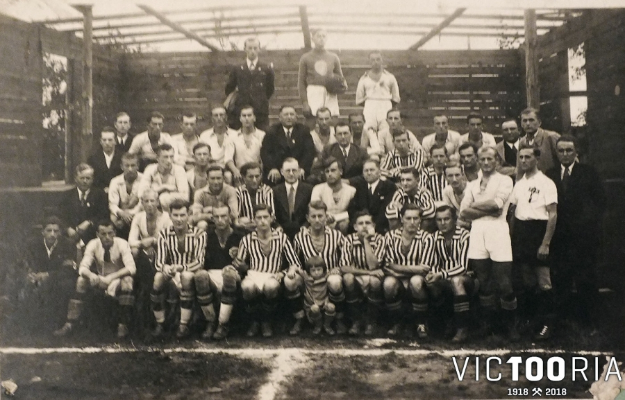 drużyna-piłkarska-rok-1936
